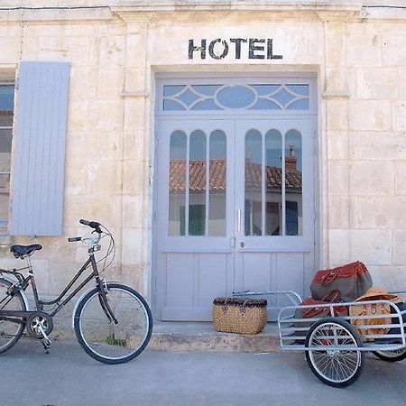 Hotel Napoleon Ile d'Aix Bagian luar foto